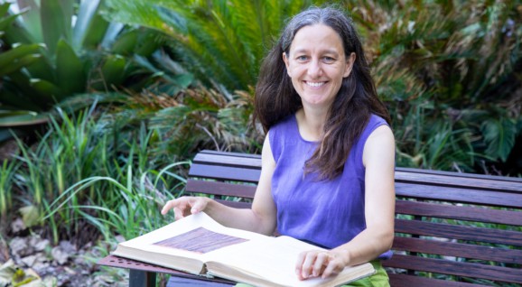 Associate Professor Rachael Gallagher used AusTraits, a database developed with co-investment from the ARDC, to inform the prioritisation of recovery actions and national-scale conservation planning following the 2019/20 megafires.